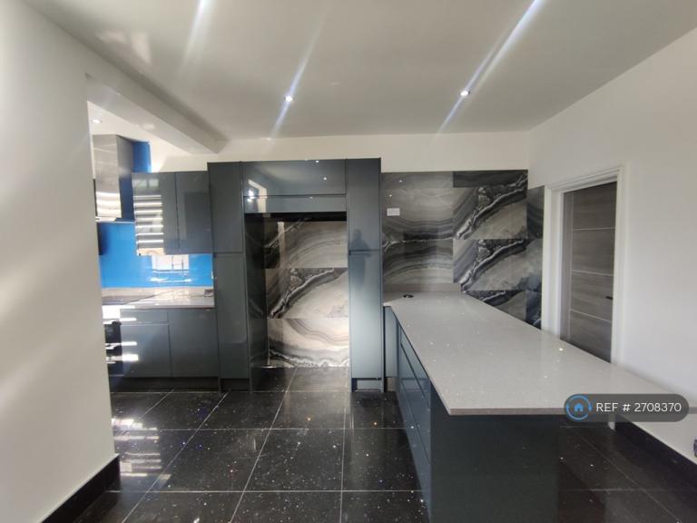 4 bedroom house in Cambridge Street, Mexborough, S64 (4 bed) (#2708370)