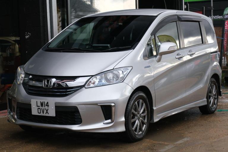 2025 Honda Freed Hybrid - 1 Owner HYBRID ELECTRIC Automatic