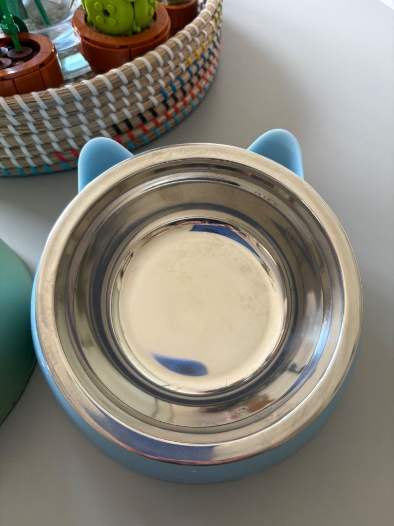 Cat bowls - tilted x 2