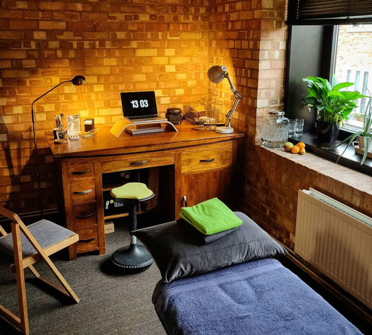 Studio Room to rent (Yoga/Pilates/Massage/Talking therapies)