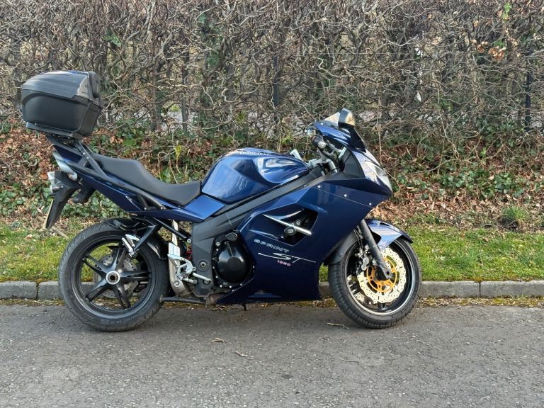 Triumph sprint 1050 