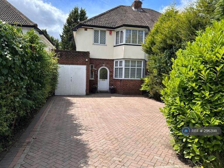 3 bedroom house in Chester Road North, Sutton Coldfield, B73 (3 bed) (#2963141)