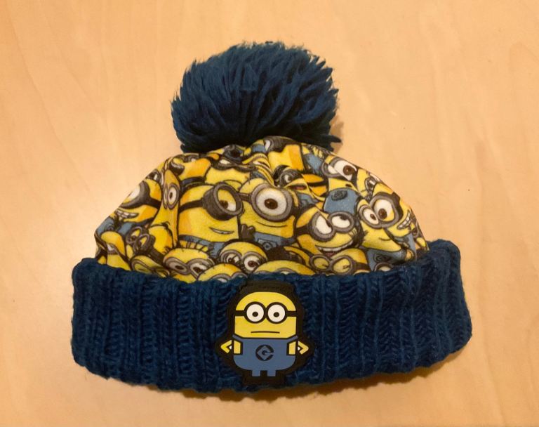VGC MOTHERCARE MINIONS BOBBLE HAT (Boy Girl Unisex Winter Gat)