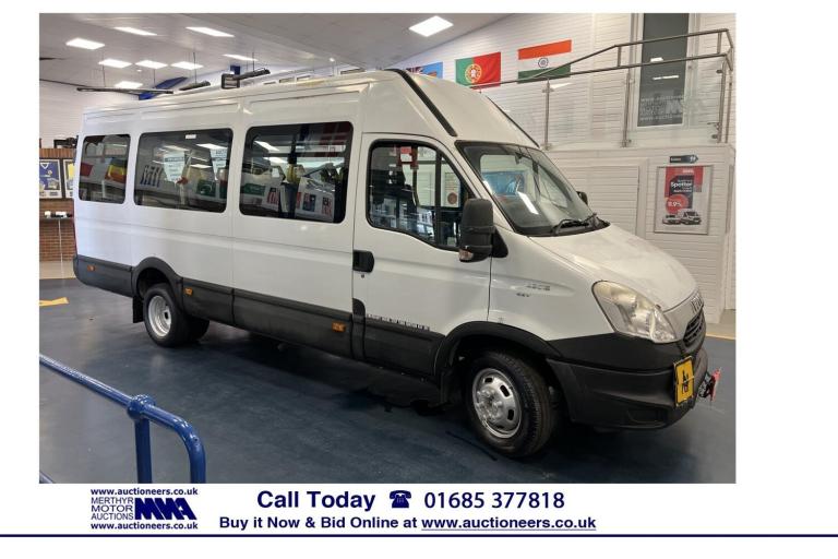 2013 Iveco Daily 3.0D 148PS LWB 17 SEAT MINIBUS. ------------------------------------------- NA D...