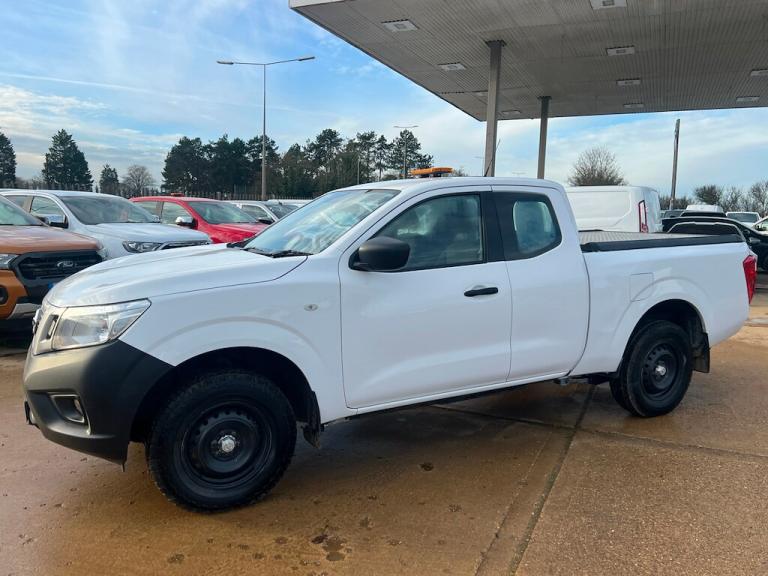 2018 Nissan Navara 2.3 dCi Visia King Pickup Extended Cab 4dr Diesel Manual 4WD Euro 6 (s/s) ( Pi...