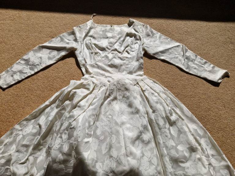 FREE Vintage 1960 wedding dress