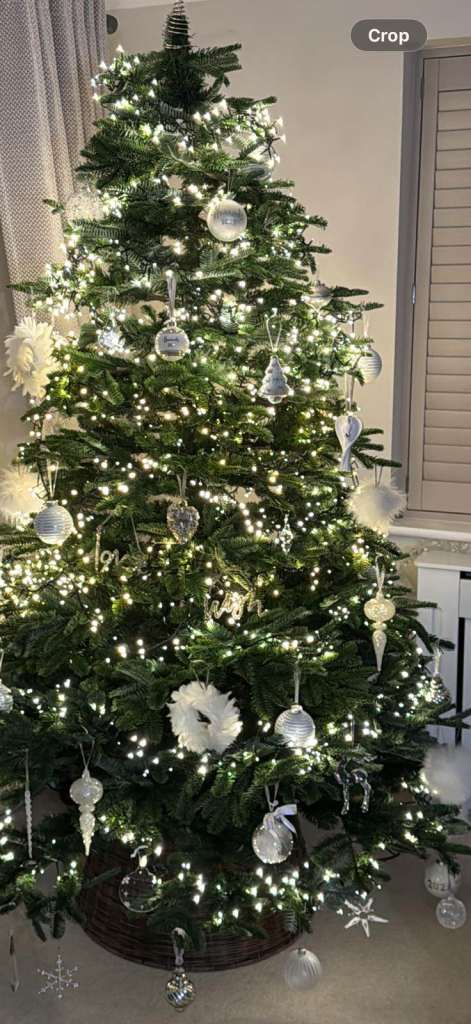 Balsam Hill 7 ft  Excellent condition used on 3 occasions  - 7 foot full tree