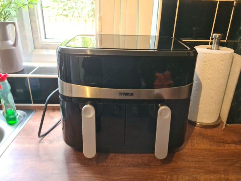 Double Tower Air fryer in good working order bargain at £35 