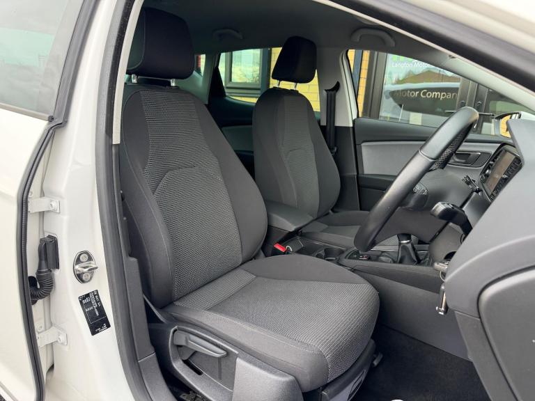 2018 SEAT Leon 1.2 TSI SE Dynamic Technology 5dr HATCHBACK PETROL Manual