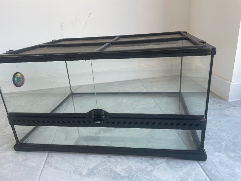 Exo Terra Vivarium 60cm x 45cm x 30cm