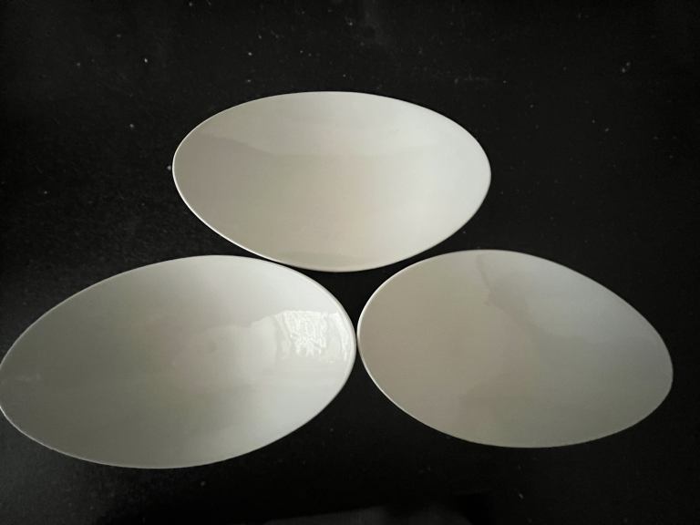 Set of 3 Pausa Porcelain Bowls - BRAND NEW.