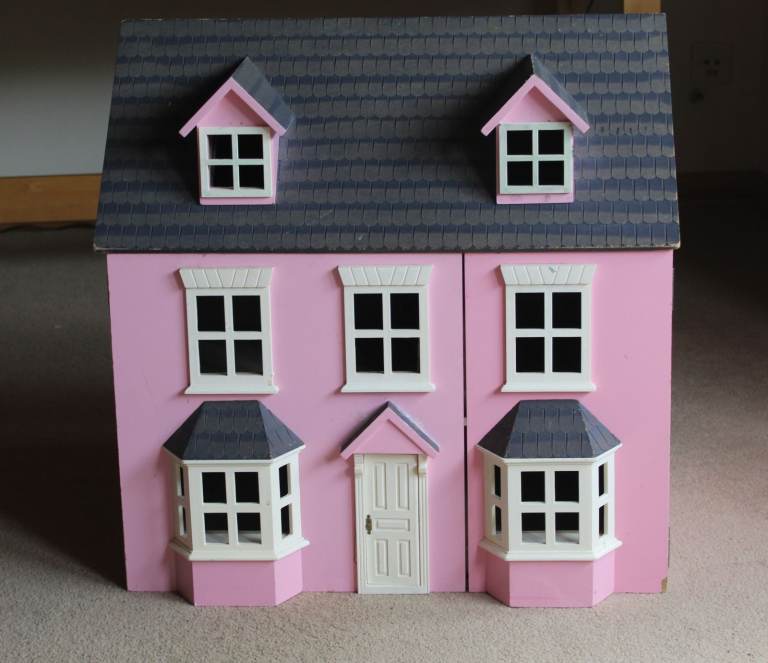 fantastic 'shabby chic' traditional dolls' house