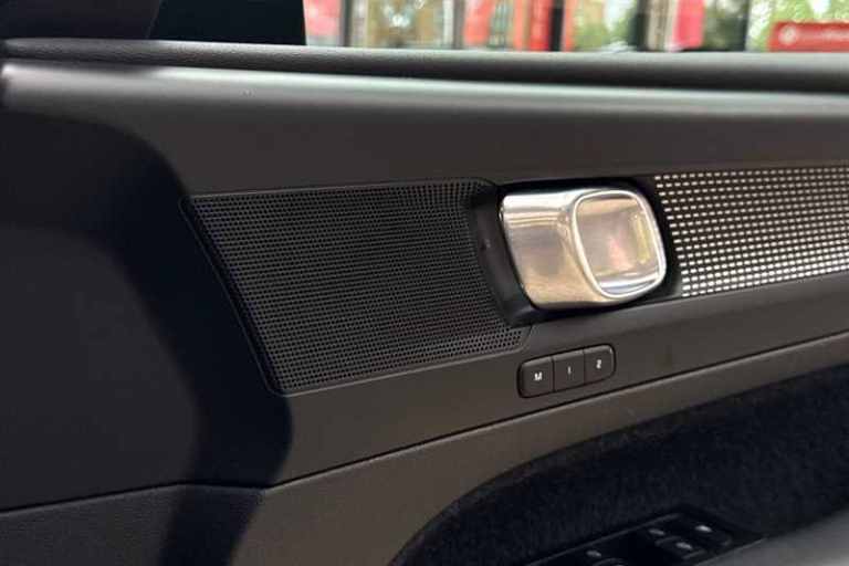 2021 Volvo XC40 1.5 T5 Recharge PHEV R DESIGN Pro 5dr Auto ESTATE PETROL/ELECTRIC Automatic