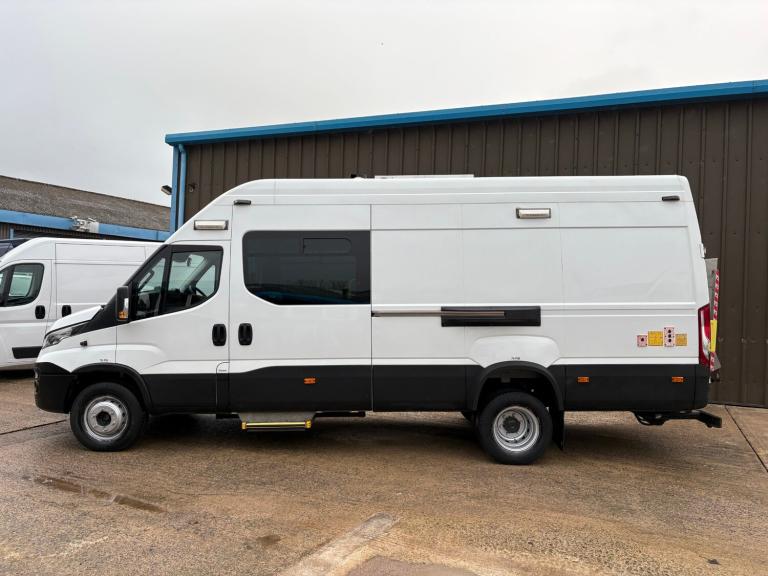 2019 Iveco Daily 3.0 HPI Welfare Van With TailLift NA Diesel Manual