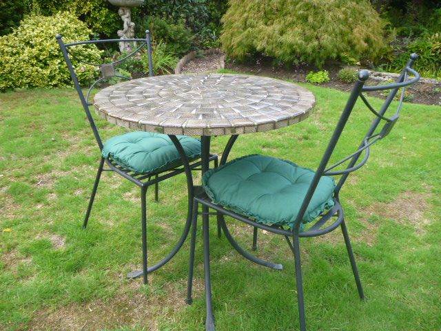 Small Mosaic Bistro Garden / Balcony Table & 2 Chairs