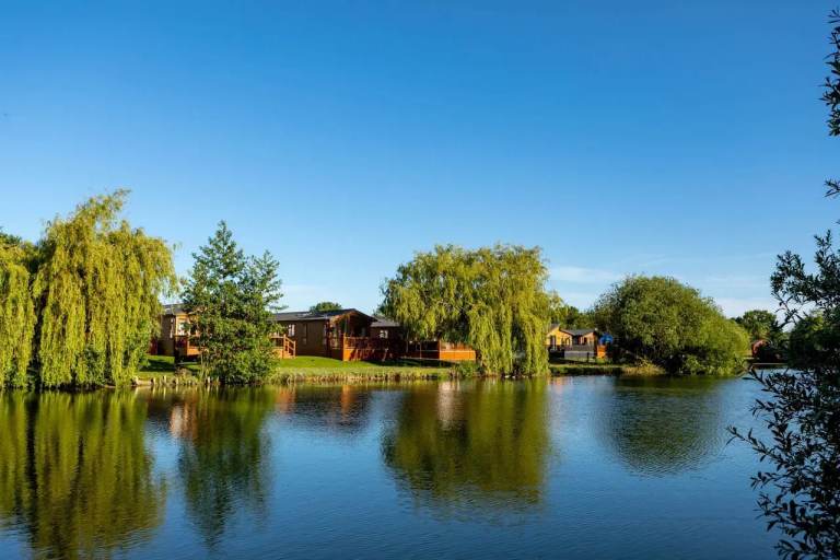 Luxury 3 Bed Willerby Cadence Lodge | FREE 2026 Site Fees | Carlton Meres Suffolk