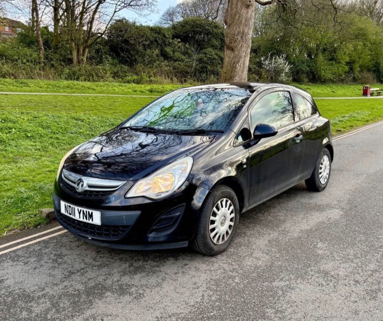 2011 Vauxhall Corsa | Good MOT | Cheap car 