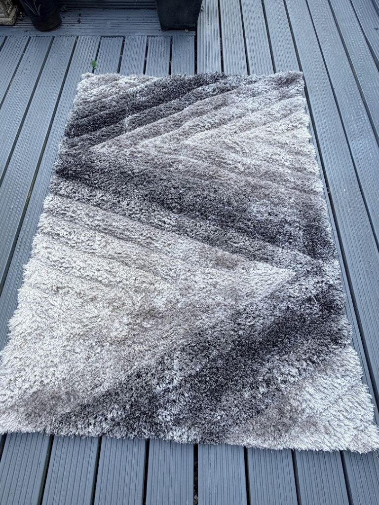 Dunelm Grey Carved Ombré Rug