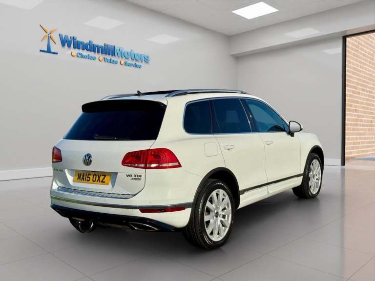 2015 Volkswagen Touareg 3.0 V6 TDI BlueMotion Tech 262 R-Line 5dr Tip Auto ESTATE DIESEL Automatic