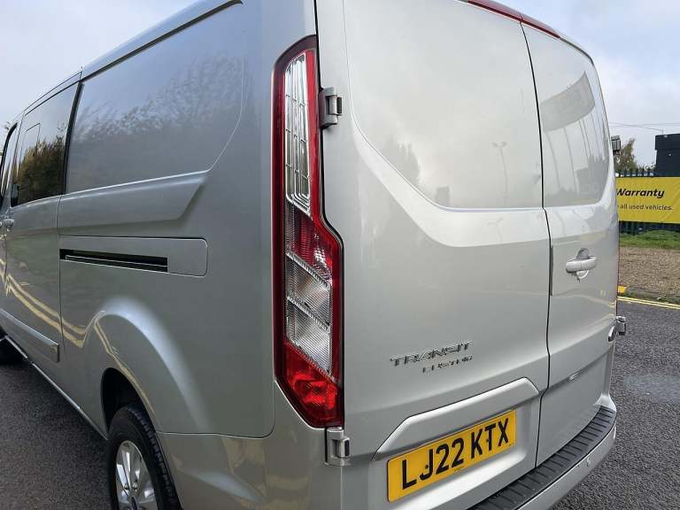 2022 Ford Transit Custom 2.0 320 EcoBlue Limited Crew Van L2 H1 Euro 6 (s/s) 5dr (6 Seat) PANEL V...