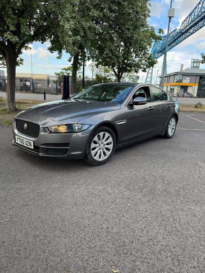 Jaguar XE SE 2.0d Diesel, Low Miles, Full Service History, HPI Clear, RWD, £20 Tax, 2 Keys, Full MOT