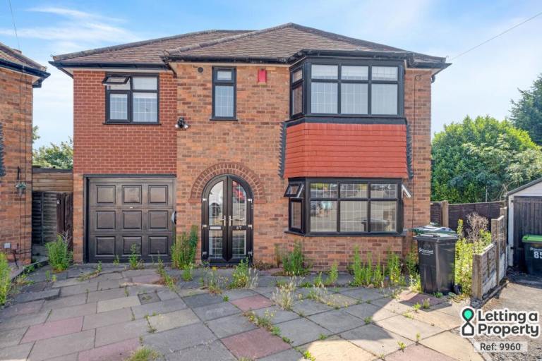 4 bedroom long term house to rent 