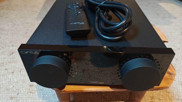 Cyrus One Cast Amplifier/ Streamer 