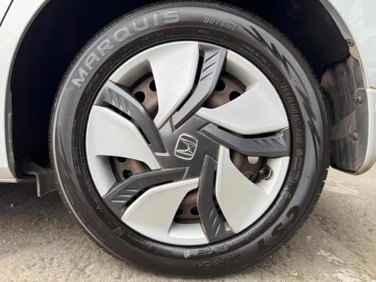 2025 Honda Fit JAZZ 1.5 HYBRID AUTO Hatchback PETROL Automatic