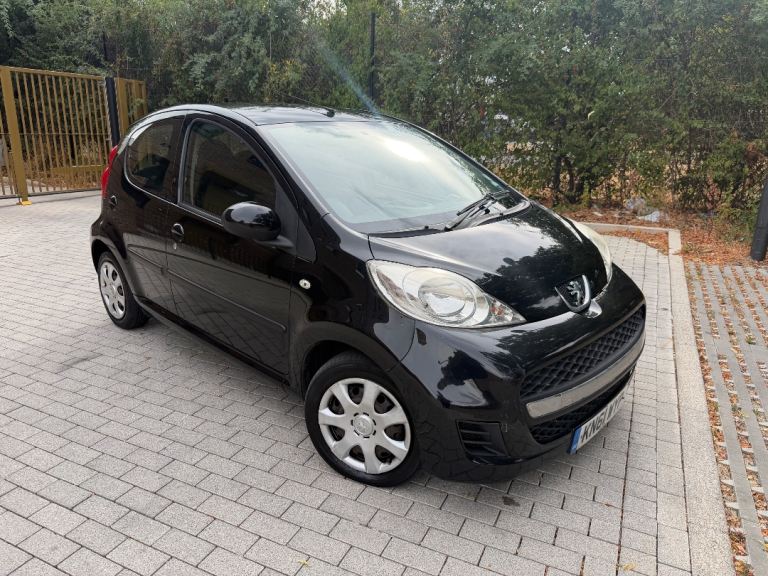 Peugeot, 107, Hatchback, 2011, Manual, 998 (cc), 5 doors
