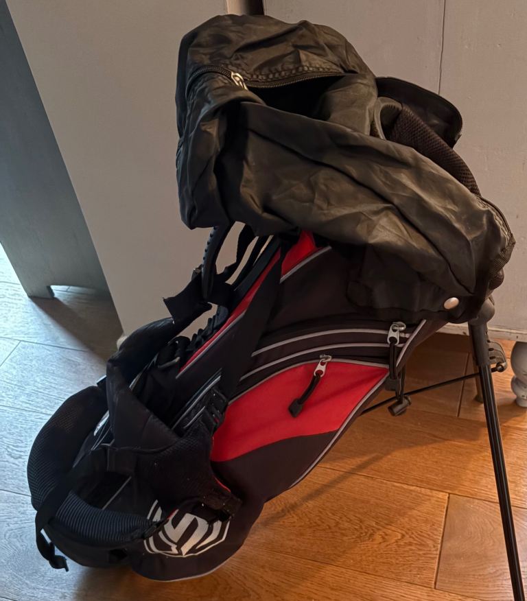 Black And Red Golf Club Bag 