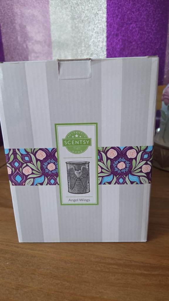 Scentsy Angel Wings Warmer (new)