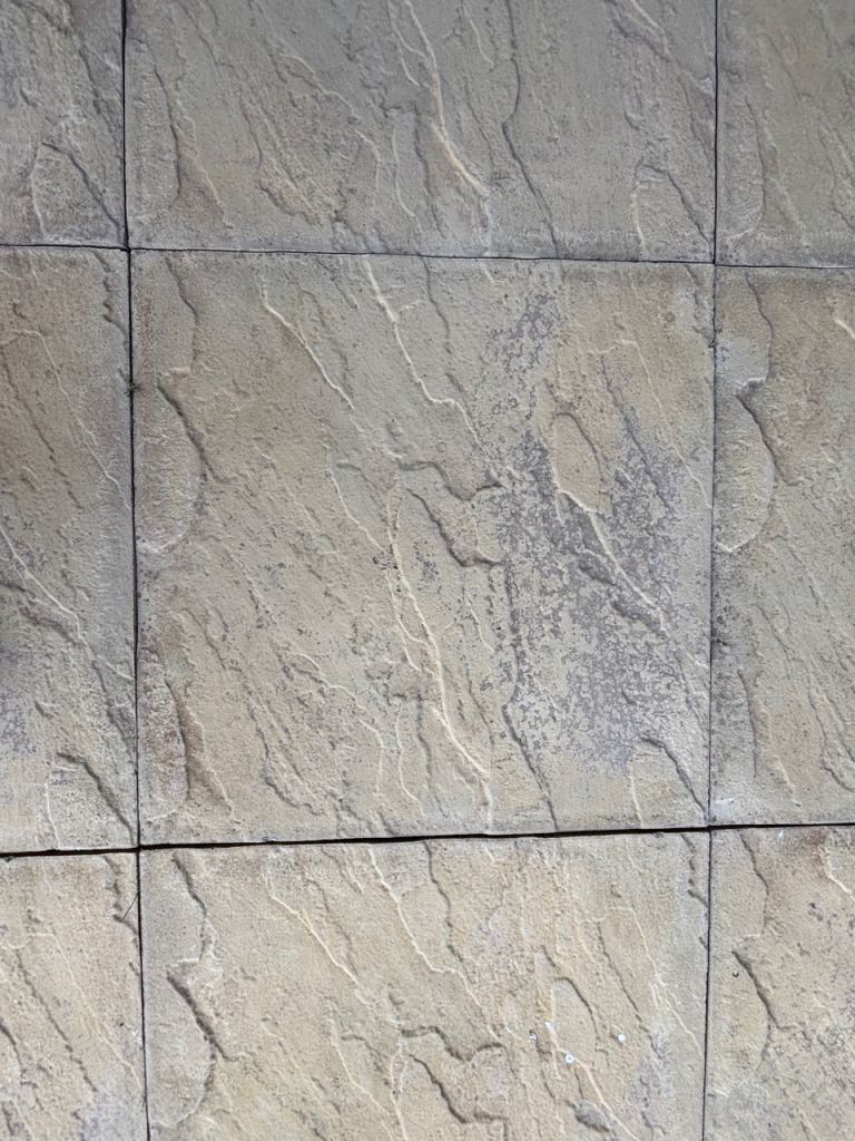 Taylor Wimpey Patio Slabs 