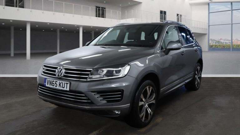 2015 Volkswagen Touareg 3.0 TDI V6 BlueMotion Tech R-Line Tiptronic 4WD Euro 6 (s/s) 5dr ESTATE D...