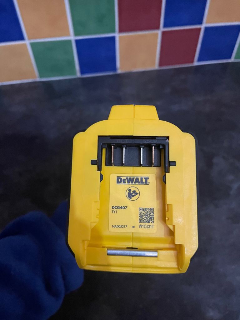 Dewalt angle grinder 