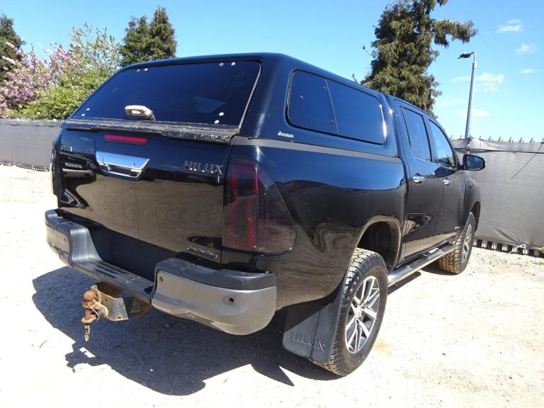 2017 17 REG TOYOTA HILUX INVINCIBLE D-4D 4WD DIESEL DAMAGED REPAIRABLE SALVAGE
