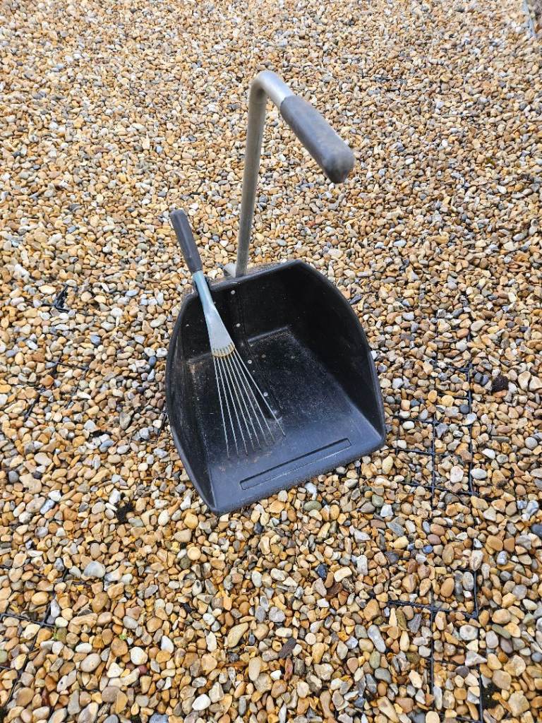 Horse manure shovel / rake and scoop