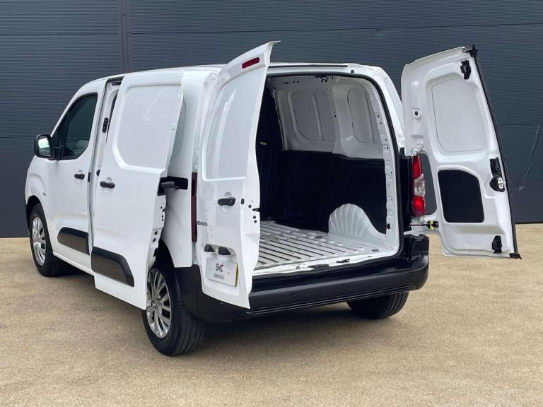 CITROEN BERLINGO 800 50kWh Enterprise M Pro Auto SWB 5dr (7.4kW Charger) 2022
