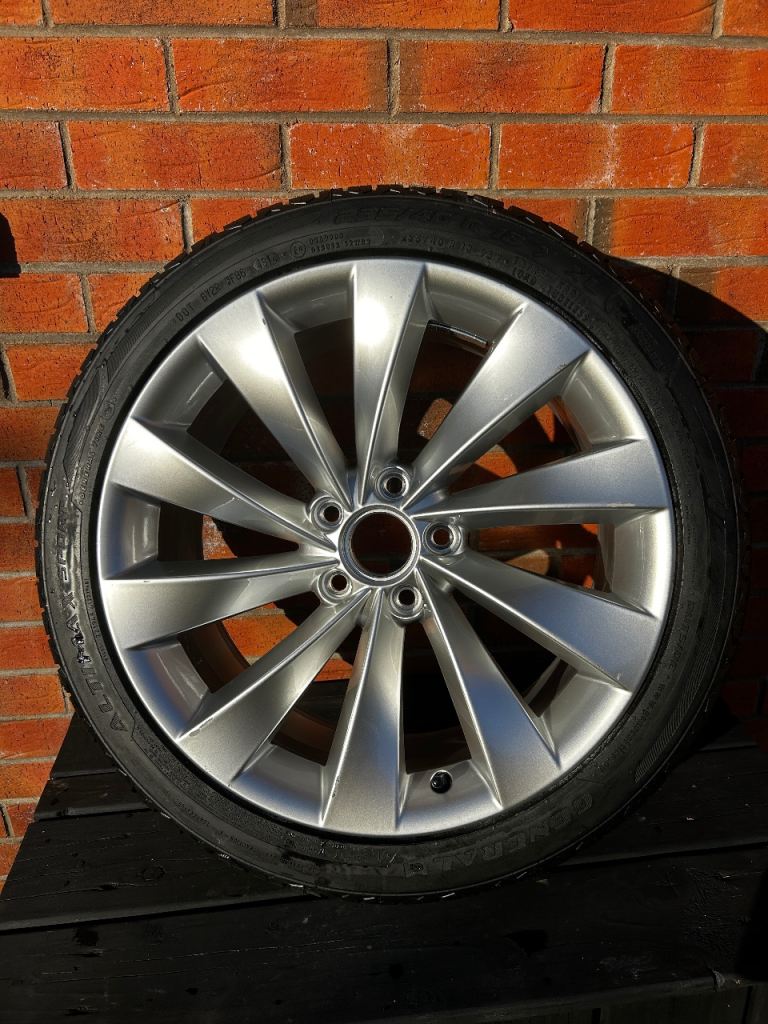 Genuine VW Passat CC 18” Turbine Alloy & Tyre – As New