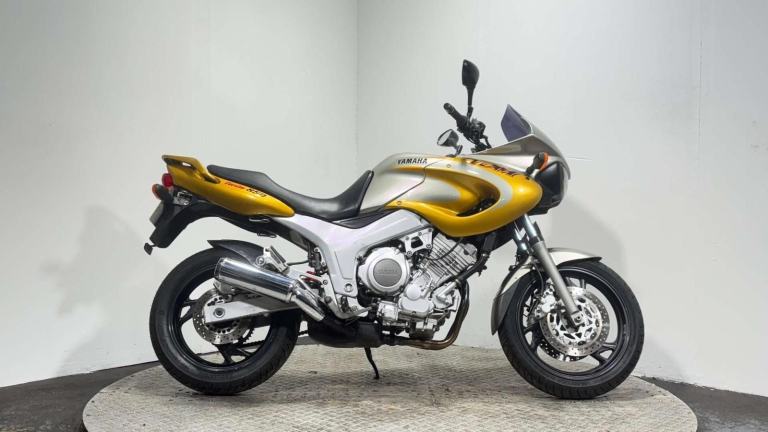 Yamaha TDM 1999 GOOD RUNNING TOURER 33K LIGHT PROJECT BIKE 850CC TWIN