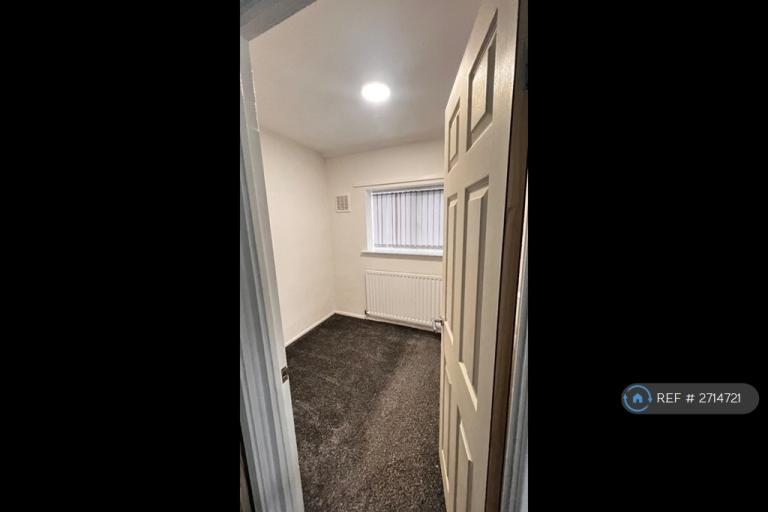 3 bedroom house in Cross Farm Road, Birmingham, B17 (3 bed) (#2714721)