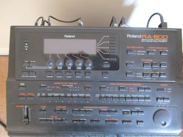 GUITAR/VOCALIST ENTERTAINER GEAR