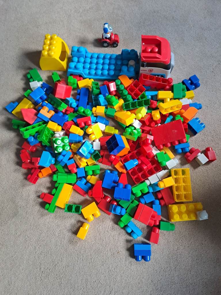 image for Toddlers/Kids 200 Large Plastic Building Blocks