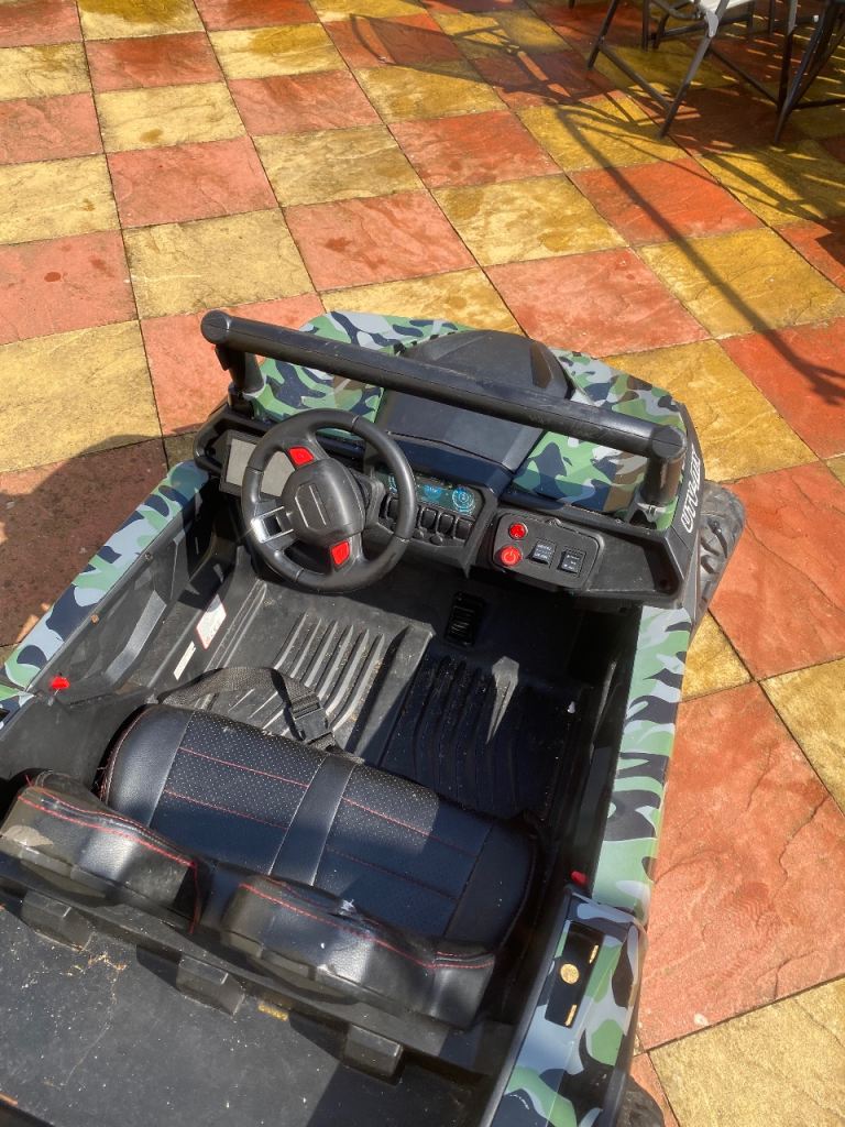 Kids Ride-On Buggy UTV-MIX Camo - Great Condition