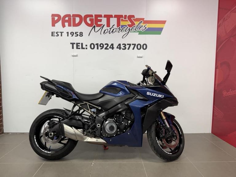 2022 Suzuki GSX-S1000GT
