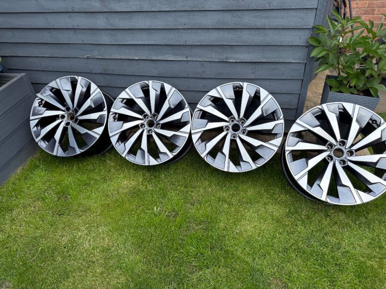 Skoda enyaq 21" geniune wheels 