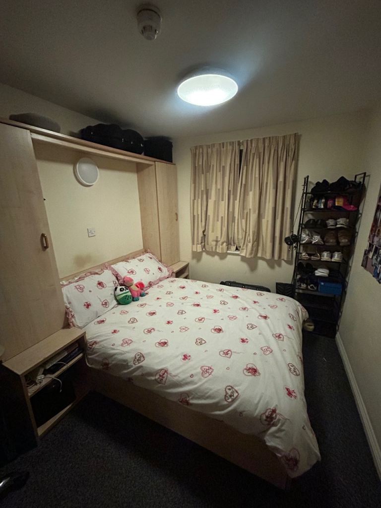 Tenancy Takeover - 1 bedroom apartment 