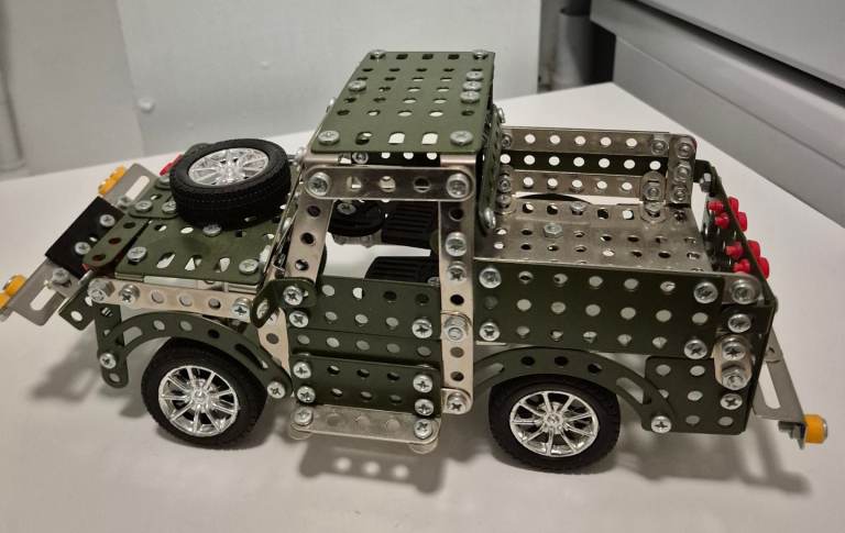 Land Rover, Excavator, Flying Scotsman Meccano Sets
