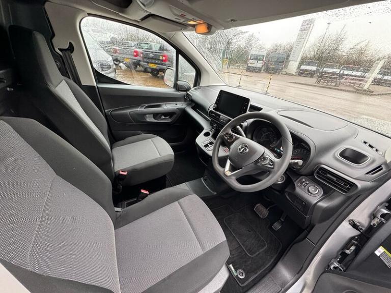 2024 Vauxhall Combo 2300 100kW Prime 50kWh H1 Van Auto PANEL VAN ELECTRIC Automatic