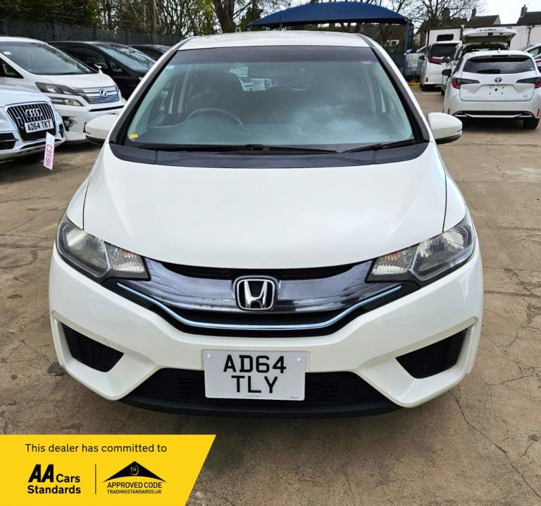 2015 Honda Fit 1.5L HYBRID- ULEZ/CAZ PASS- FREE 18MONTHS GOLD WARRANTY &
