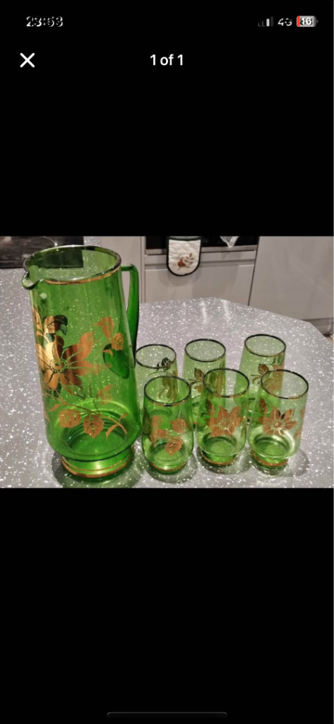 Cups and jug vintage decorations 